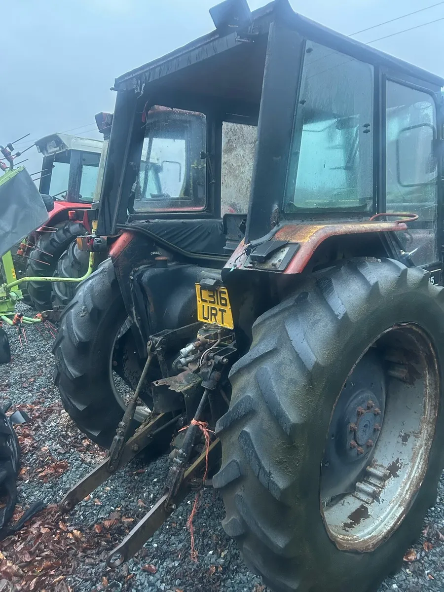 Case international 685 - Image 2