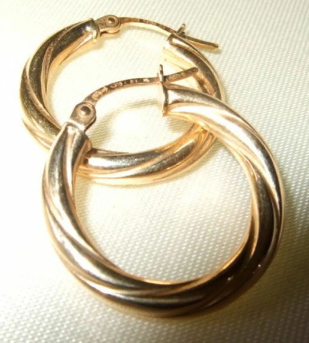 Vintage 9ct Gold Hallmarked Hoops - Image 4