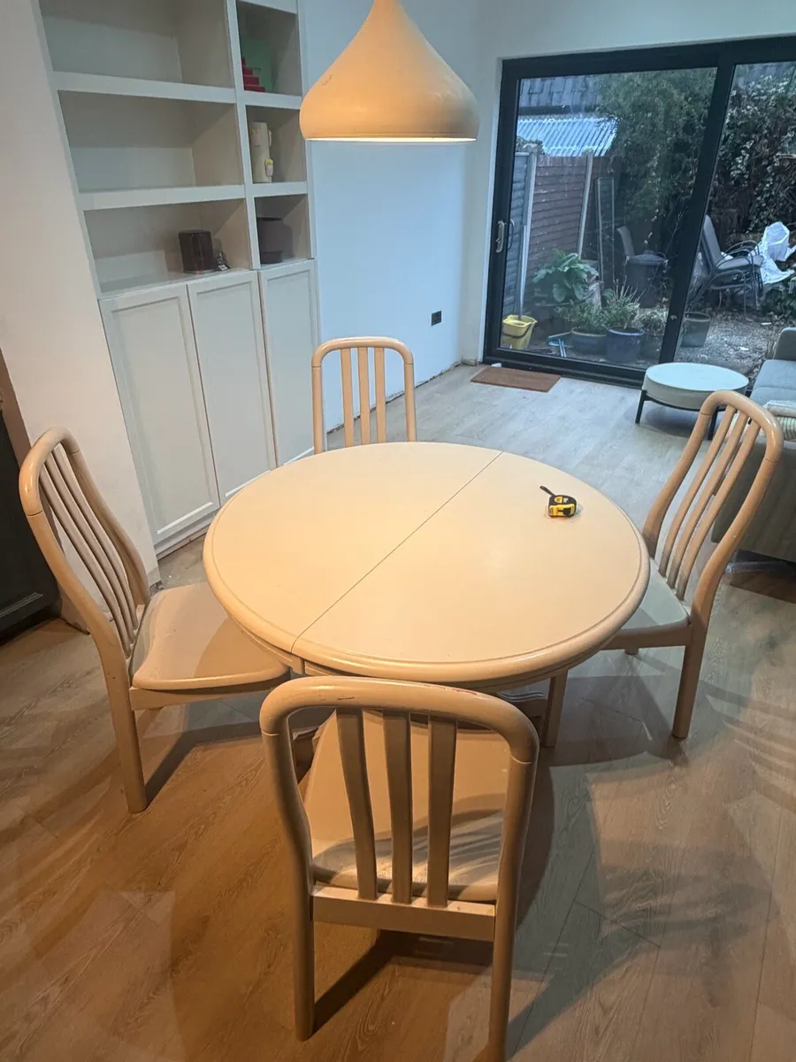 Extendable Round Dining Table - Image 2