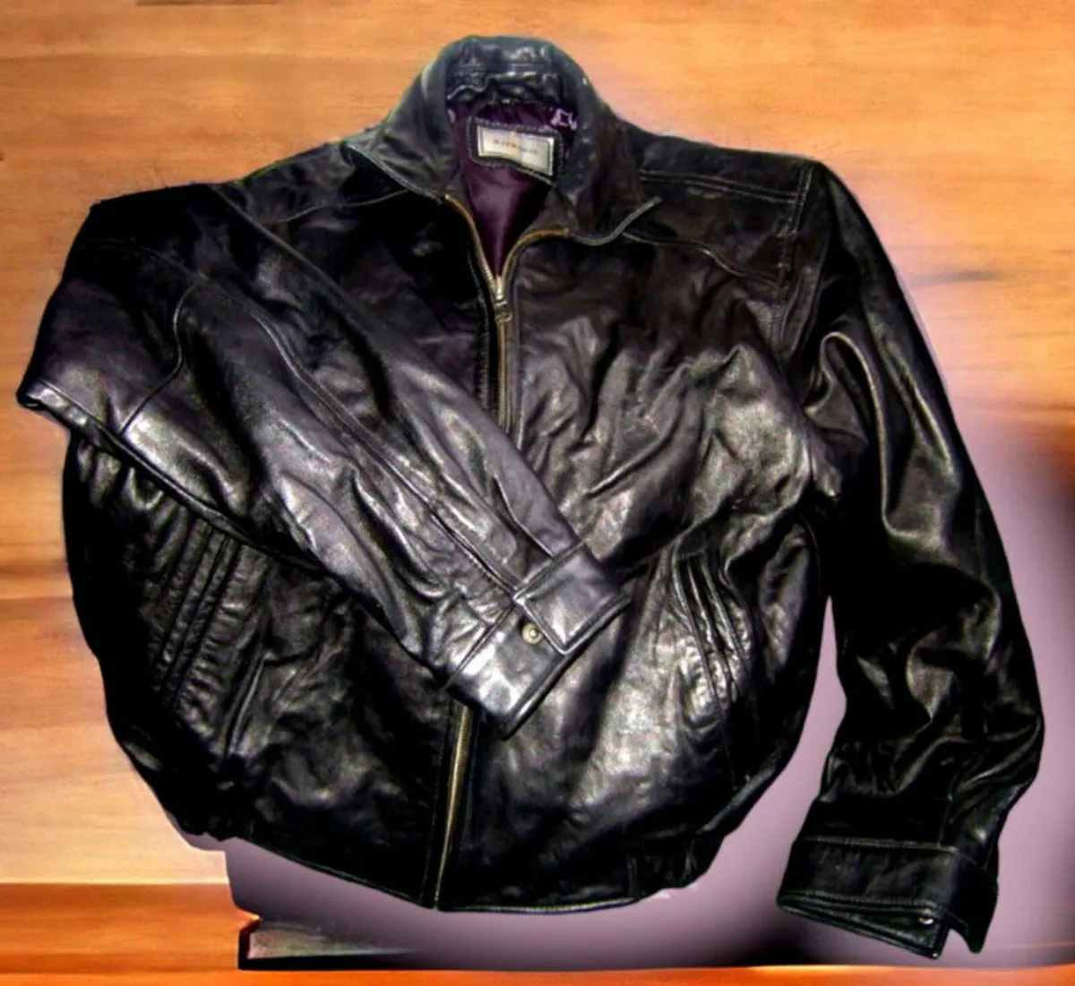 Vintage Leather Jacket M/L - Image 3