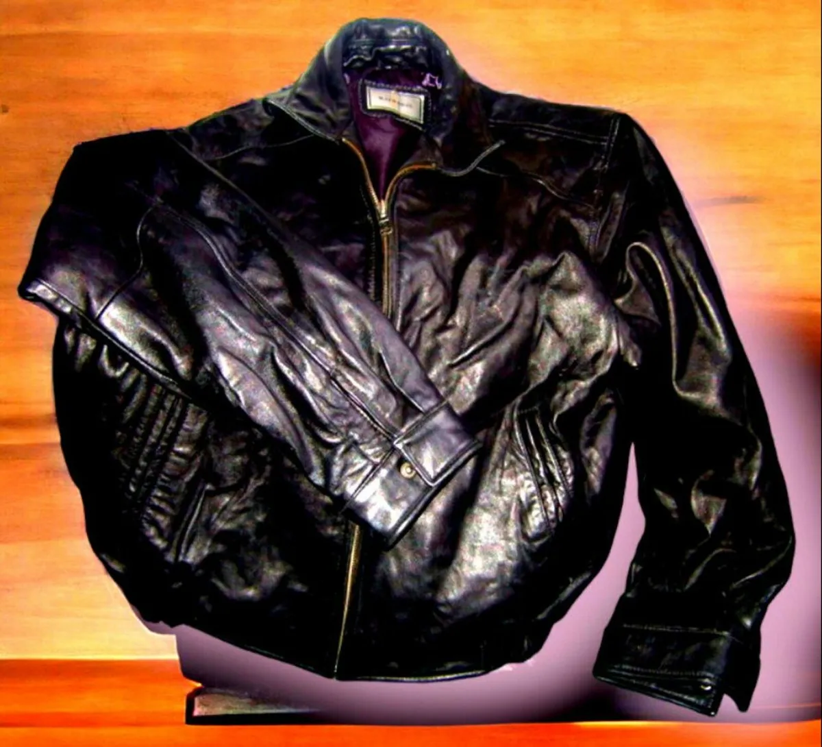 Vintage Leather Jacket M/L - Image 4
