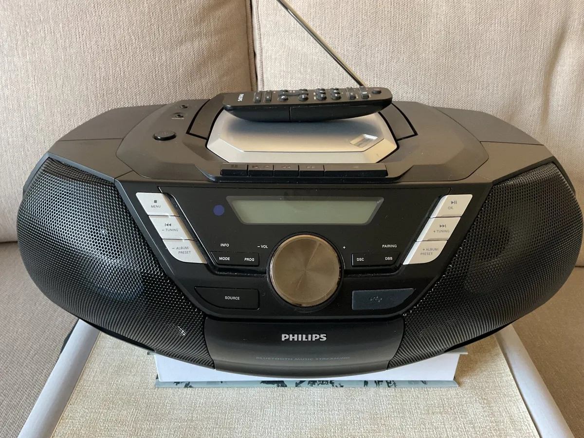 Philips Radio CD Tape boombox - Image 1