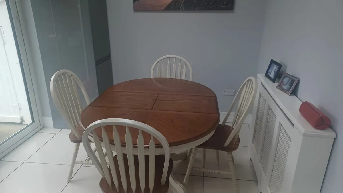 Dining table and chairs - Image 4