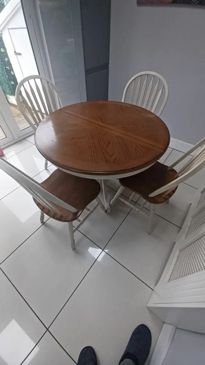 Dining table and chairs - Image 3