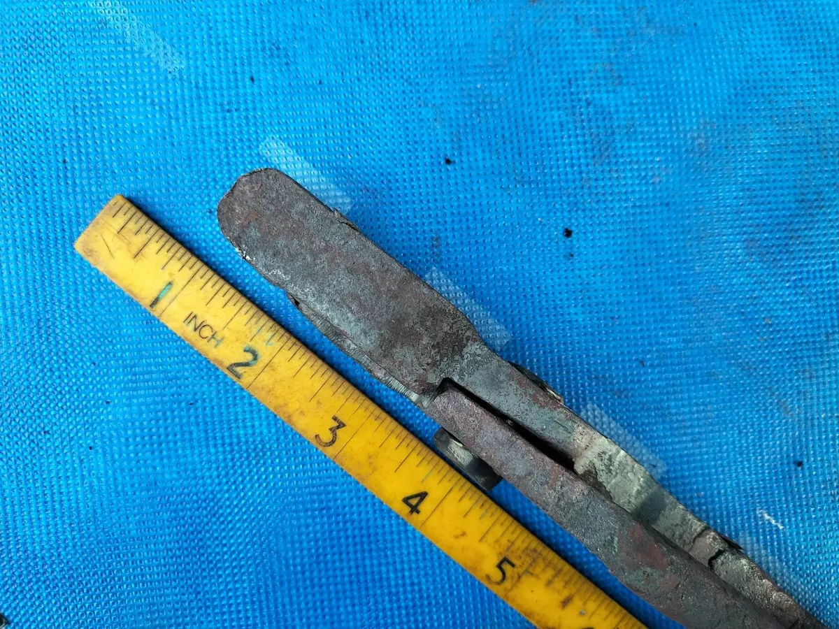 Blacksmiths 19" Flat Tongs - Image 4
