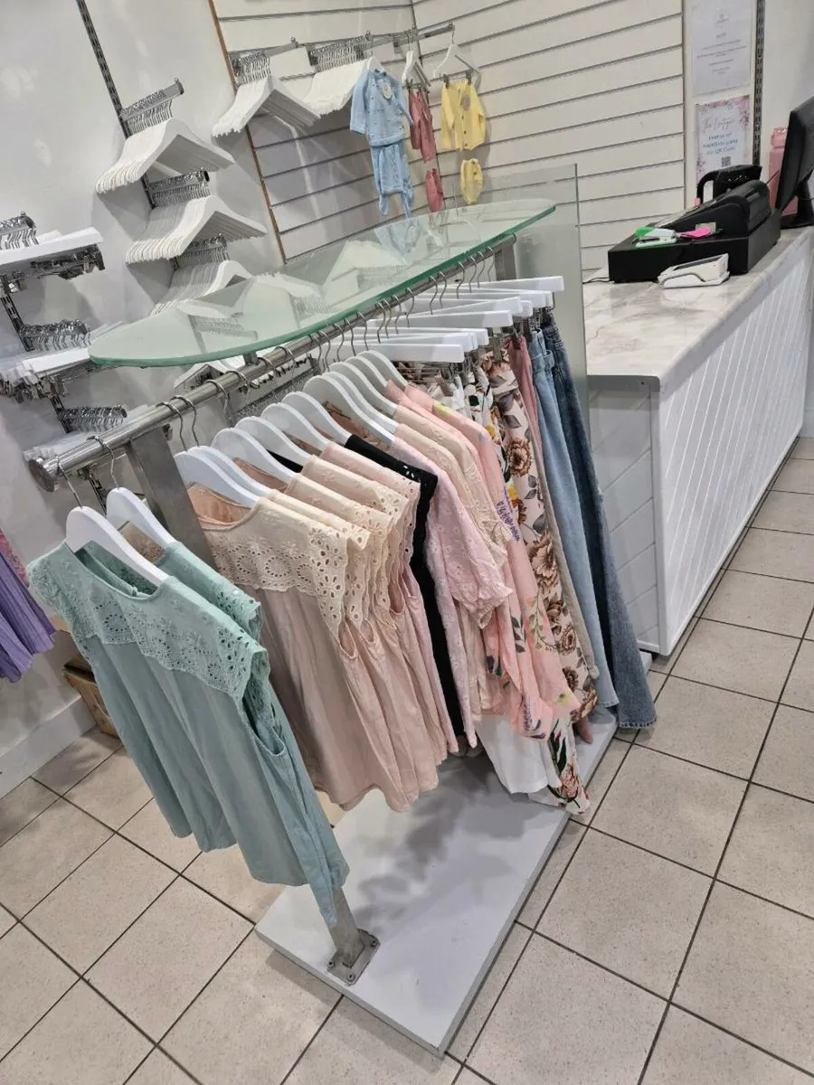Clothing Rail - Retail Display - Image 2