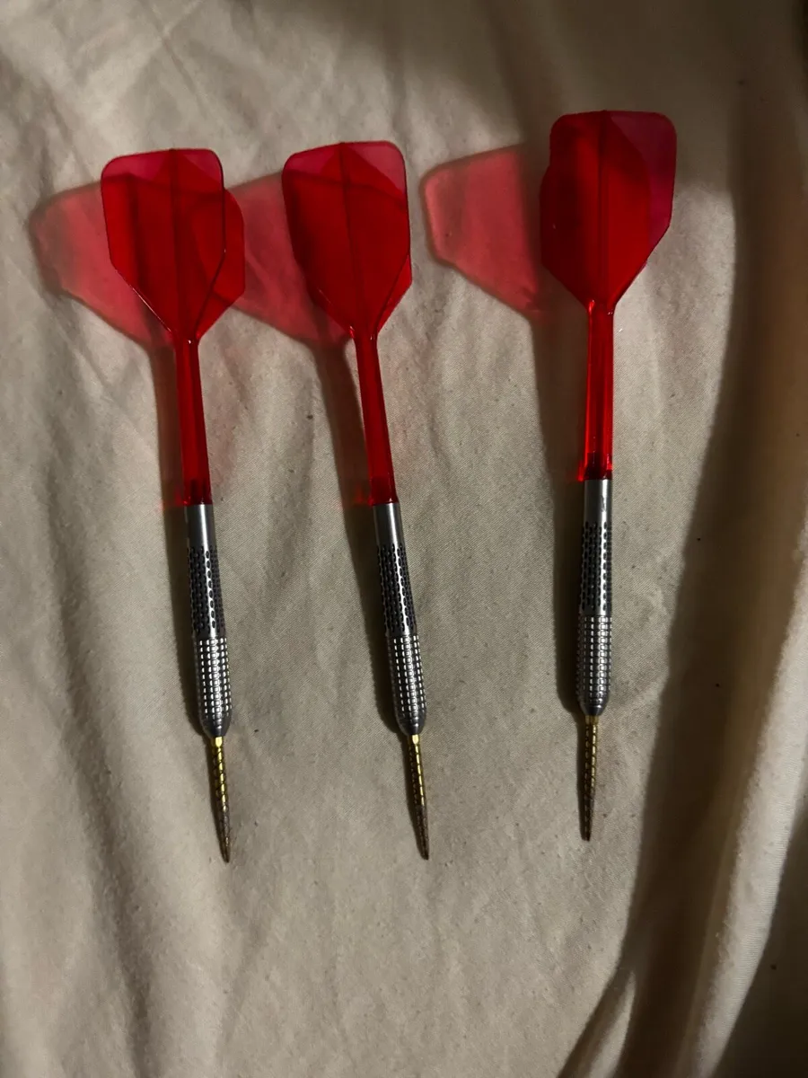 Stephen bunting gen 5 darts 23g. Case and k flex - Image 4