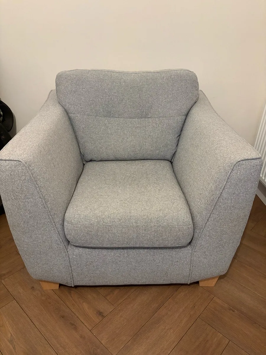 Armchair - Image 1