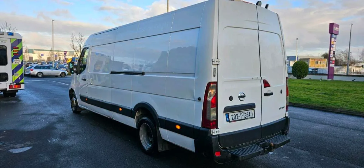 NISSAN NV400 EXTRA LONG RWD TWIN WHEEL - Image 4