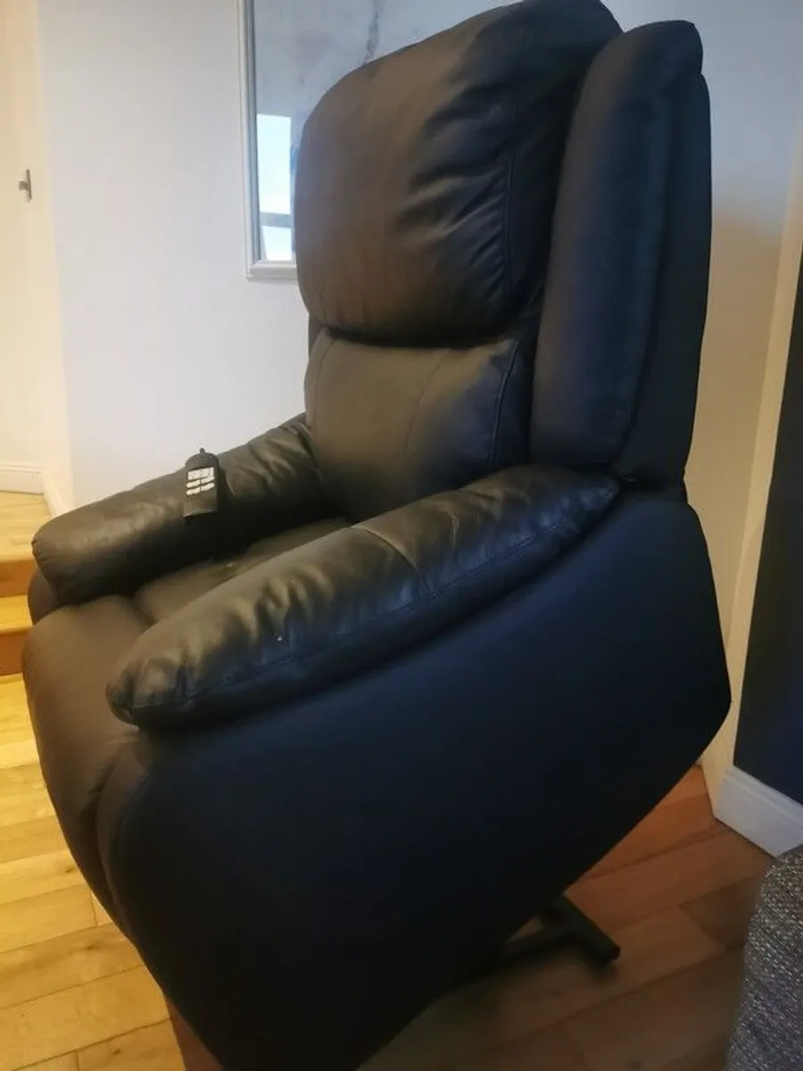 Lift and Rise Armchair - Image 2