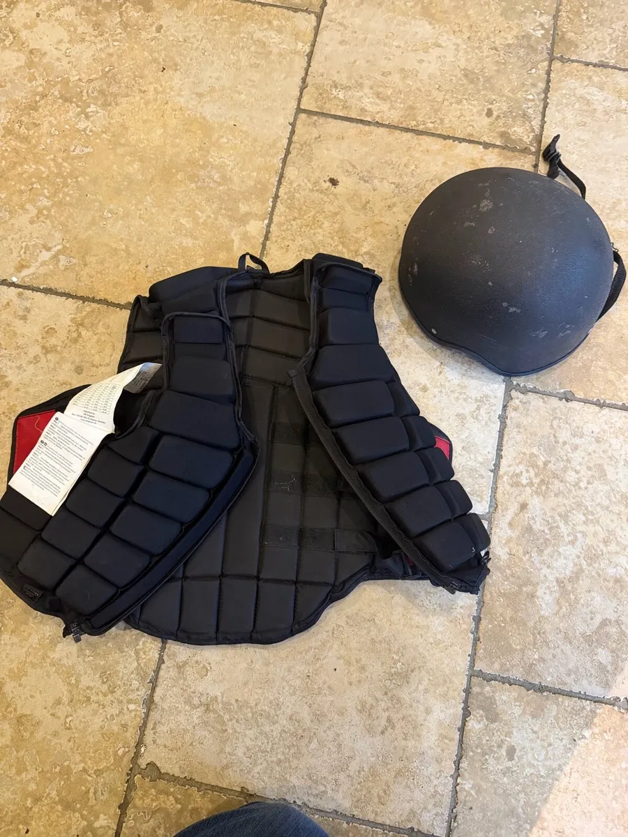 Kids horse riding gear - Image 3