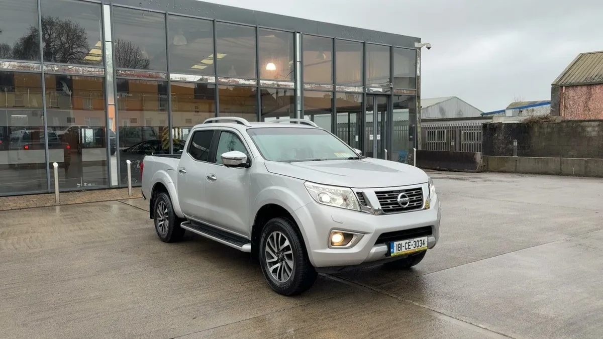 Nissan navara 2018 top spec - Image 1