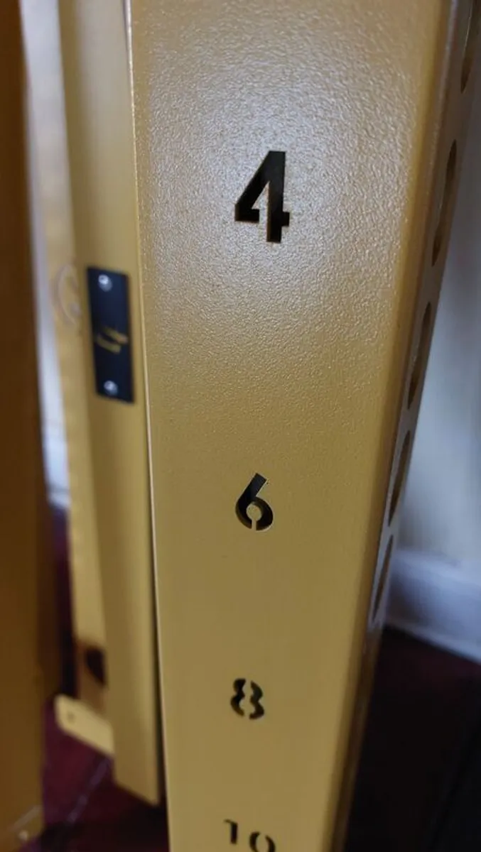 Strength Shop Power Cage Squat Rack Premium Heavy Duty + Extras - Image 4