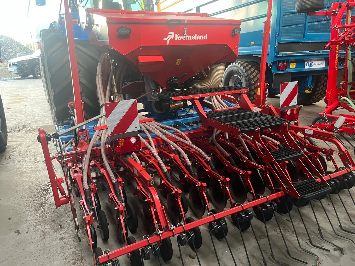 Used 2021 Kverneland Mounted 3m i drill - Image 1