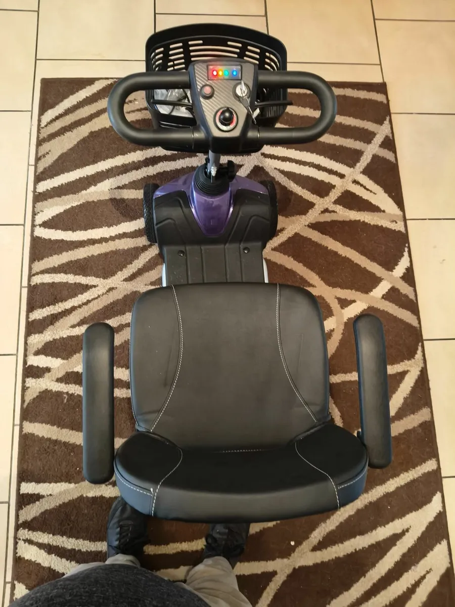 Mobility scooter - Image 2