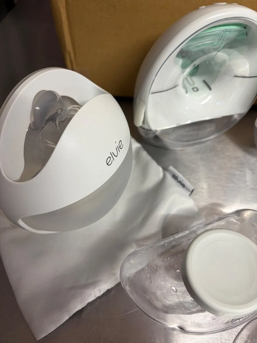 Elvie breast pumps - Image 1