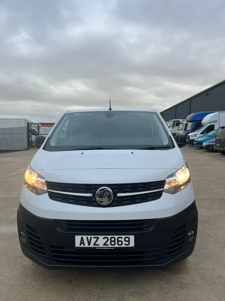 October 2022 Vauxhall Vivaro 2.0d Crew Cab - Image 2