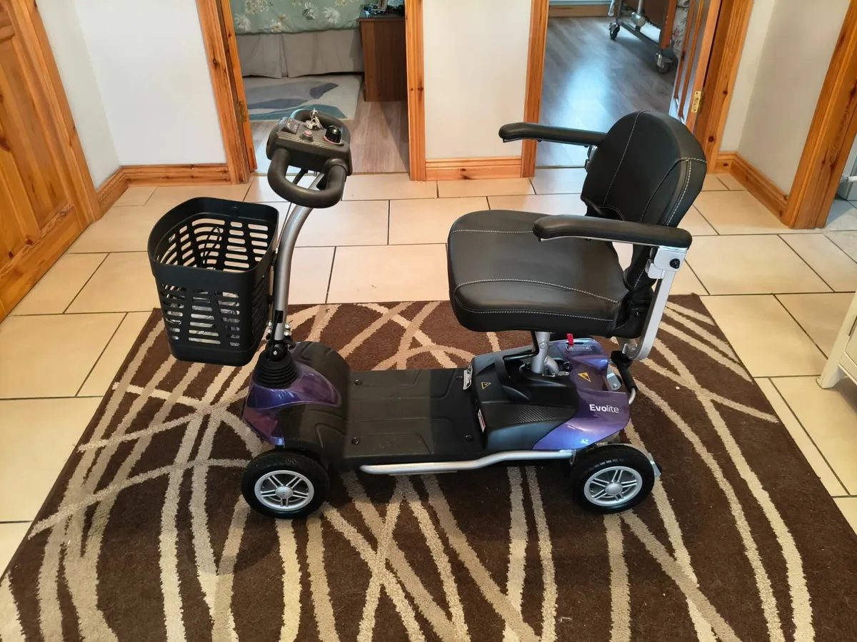 Mobility scooter - Image 1