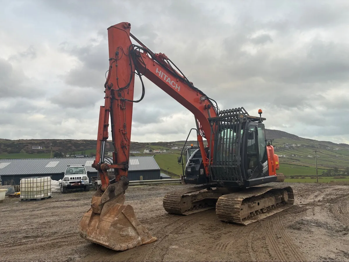 Hitachi zx135-5 - Image 3