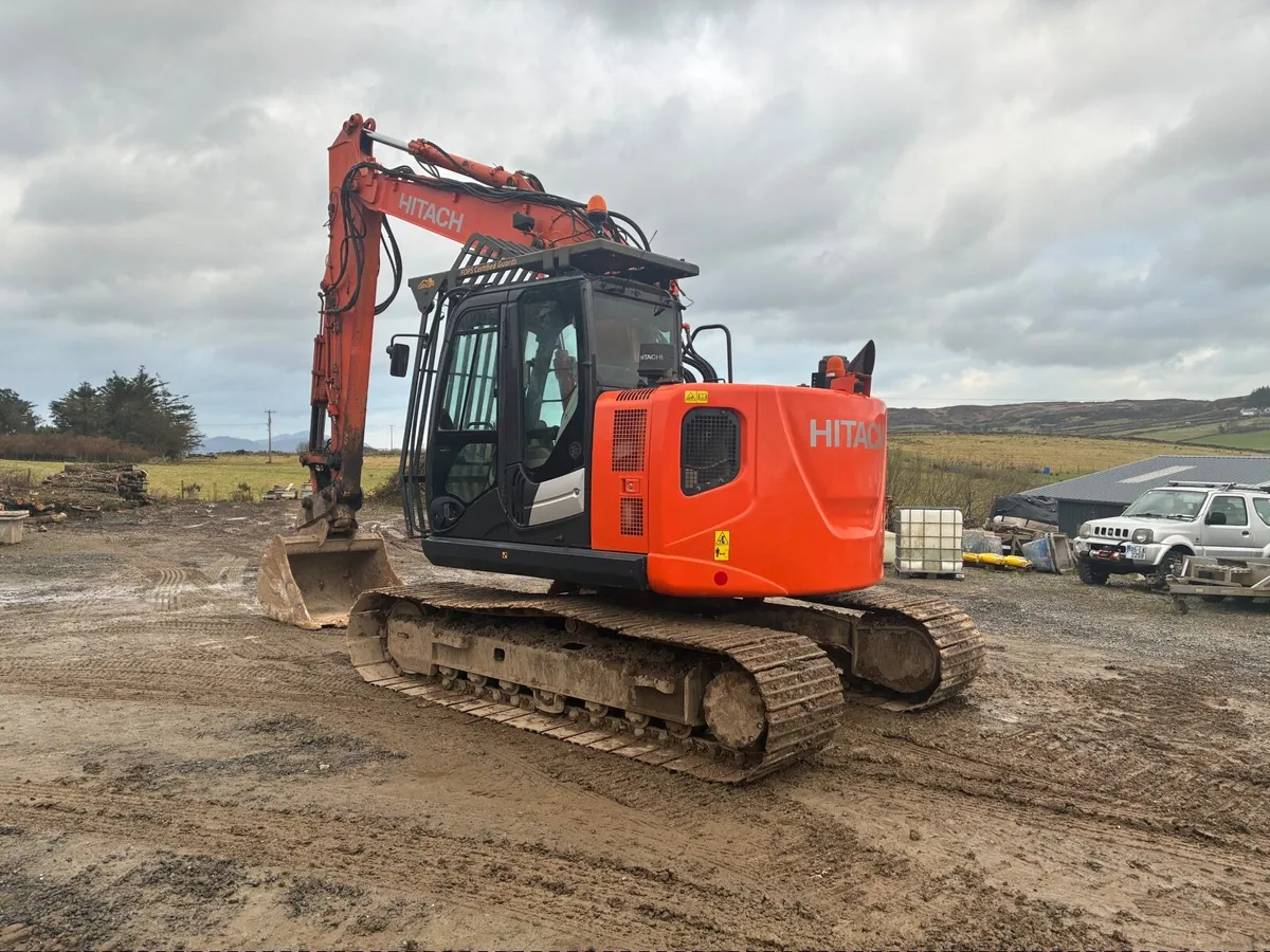 Hitachi zx135-5 - Image 1