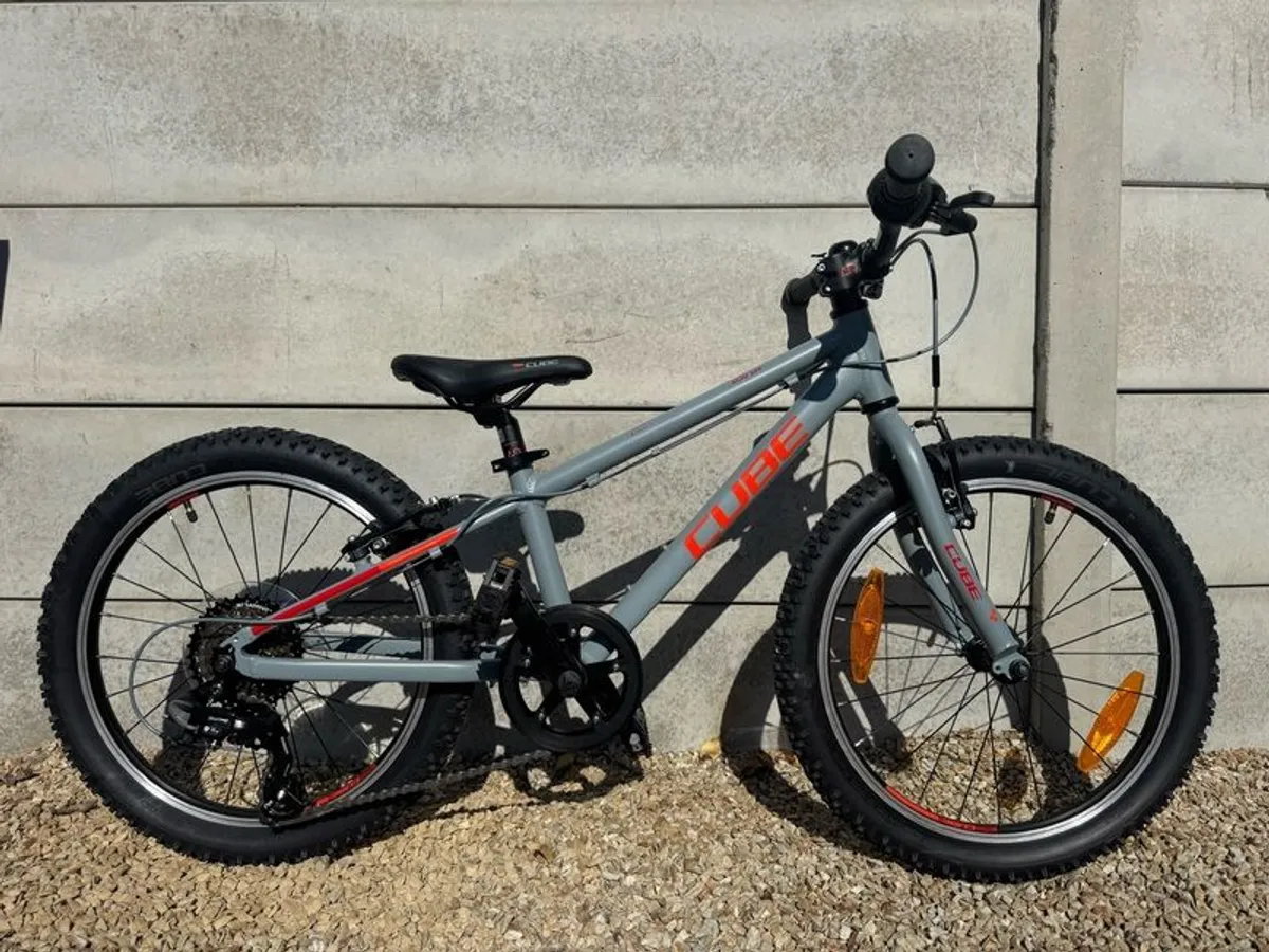 All bikes reduced to sell - Image 4