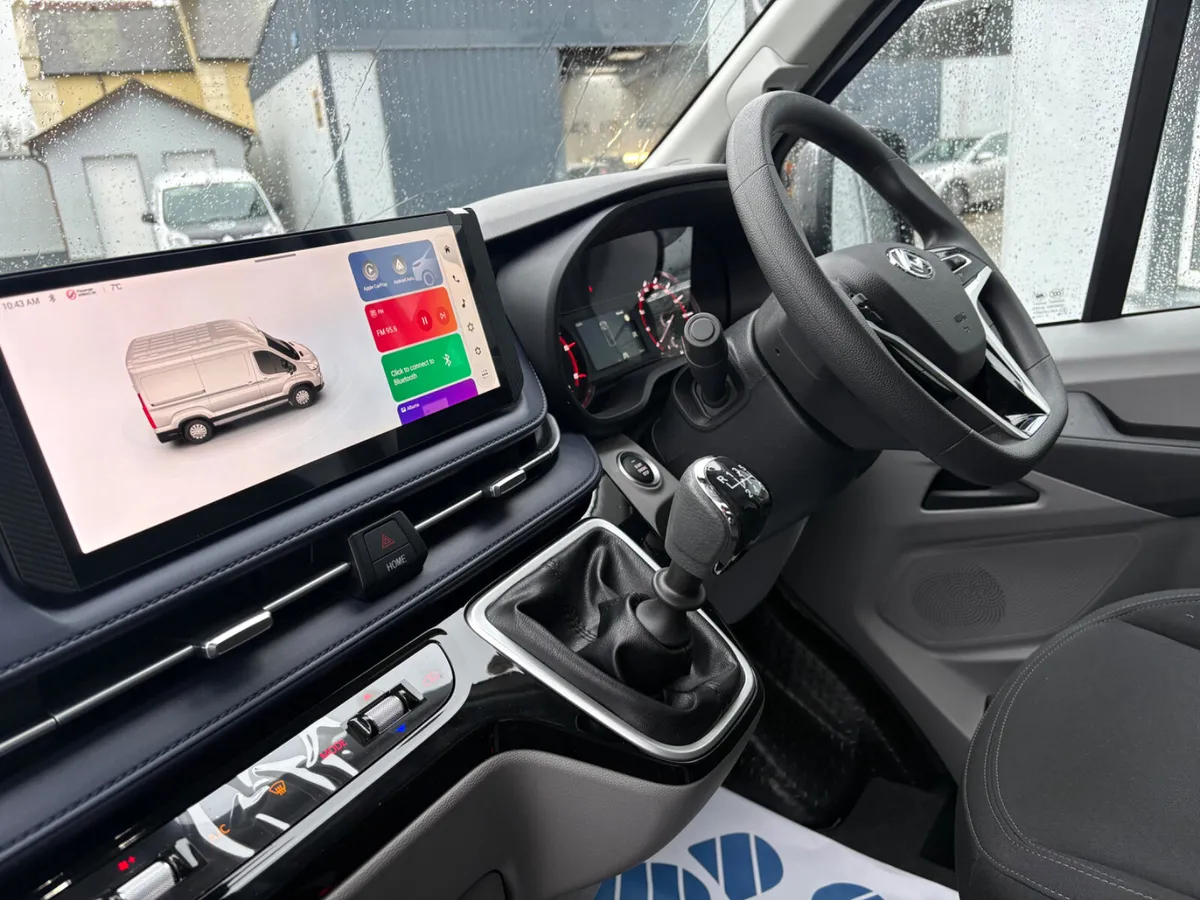 2025 Maxus DELIVER 9 LWB MR 2.0D 5 yr warranty - Image 3