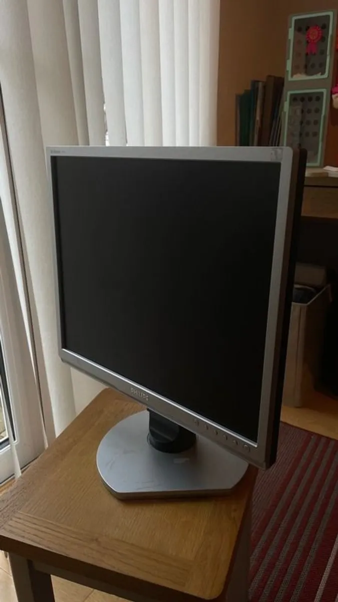 Computer monitor - Image 1