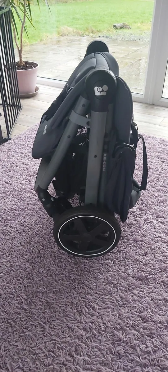 Child car seats and stroller - Image 4