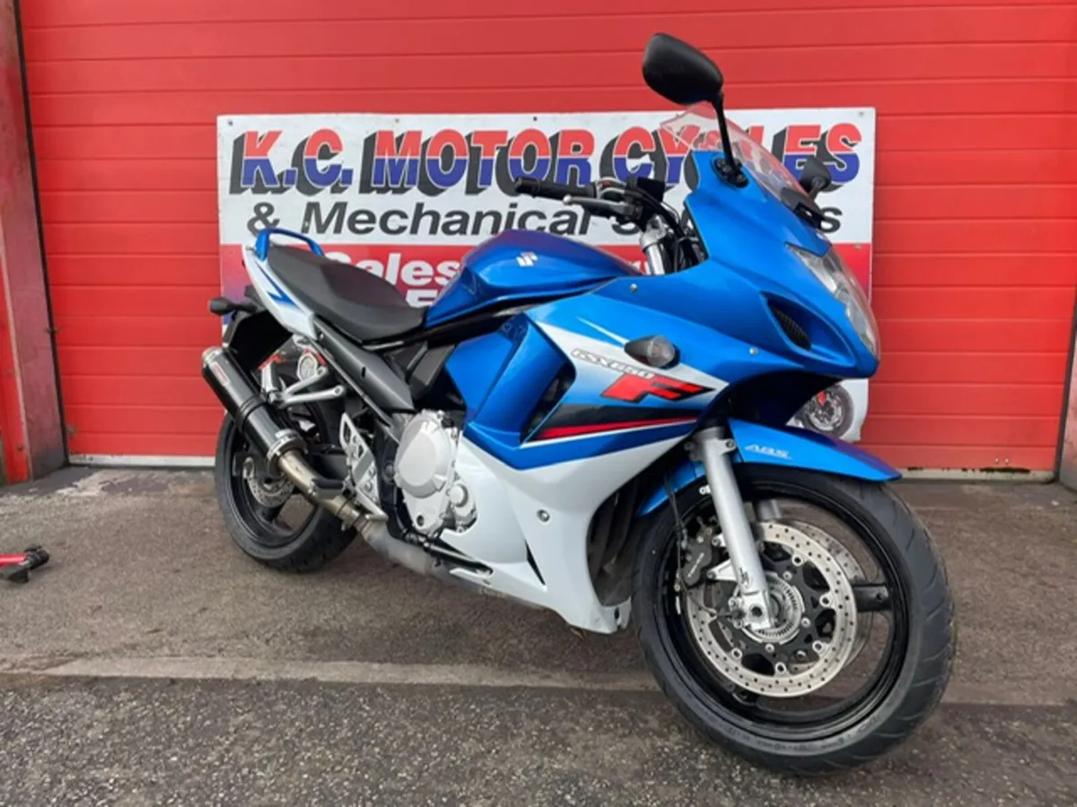 Suzuki GSX 650F - Image 1