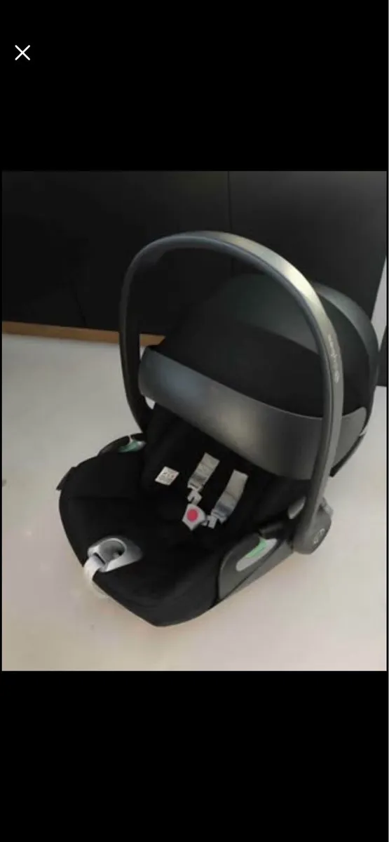 Cybex Cloud T i-Size Rotating Baby Car Seat - Image 1