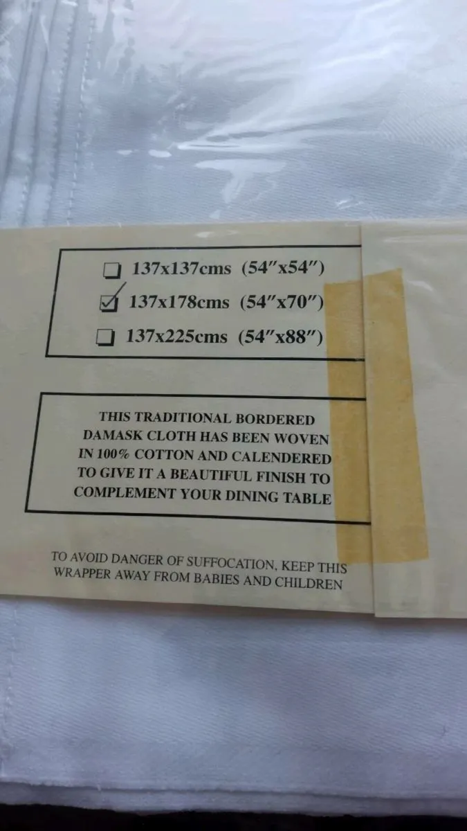 Vintage DAMASK Tablecloth - Image 4