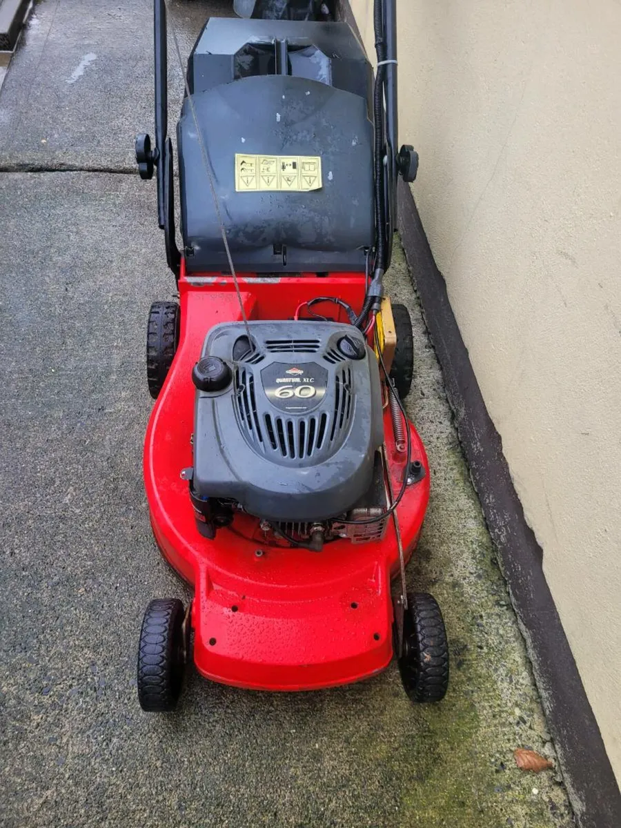 Castlegarden lawnmower  6hp - Image 2