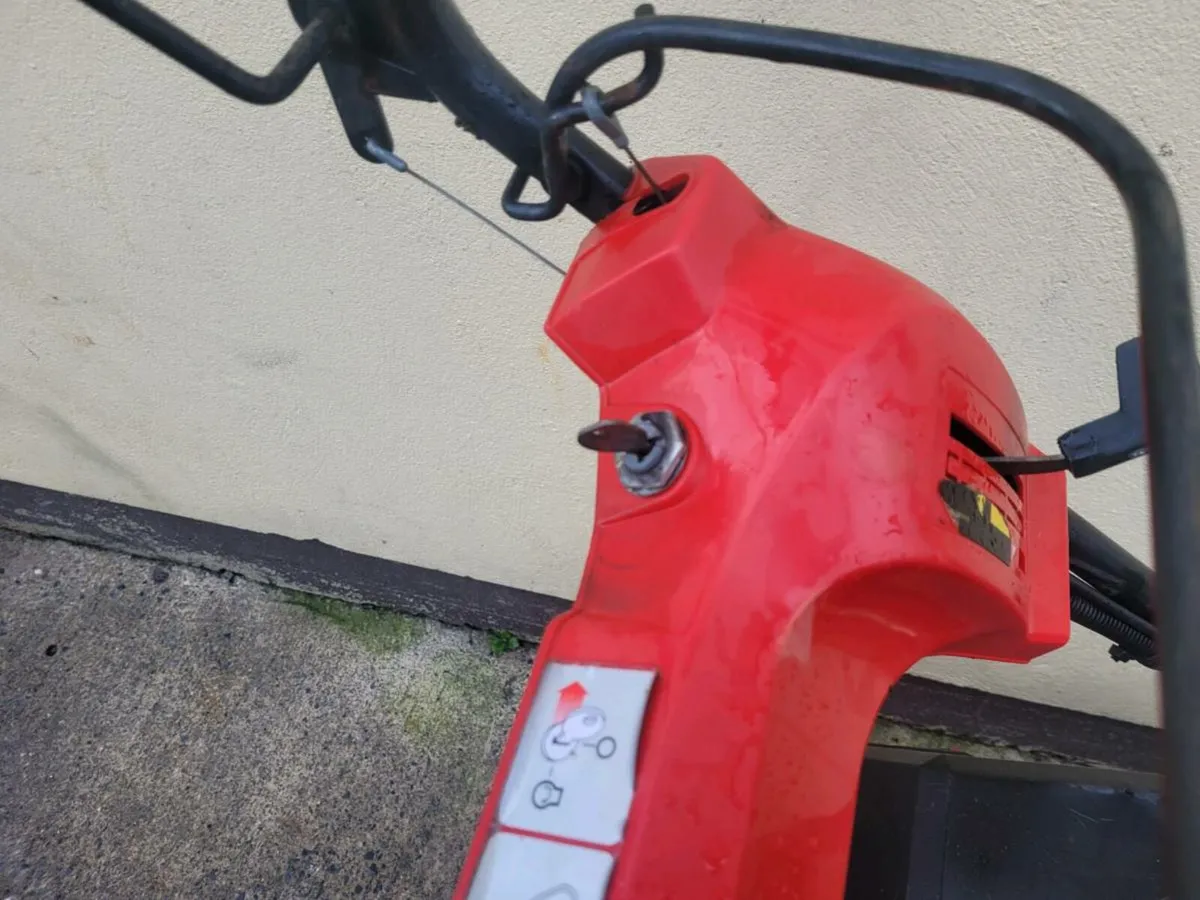 Castlegarden lawnmower  6hp - Image 4