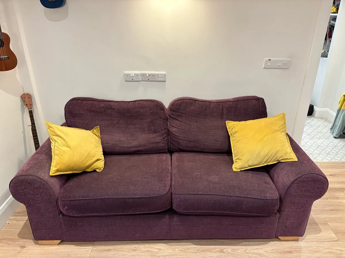 Purple couch/sofa - Image 1