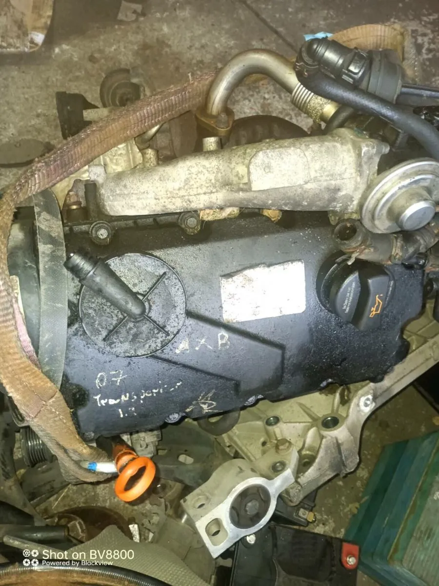 Volkswagen Transporter  drive shaft seats engine - Image 2