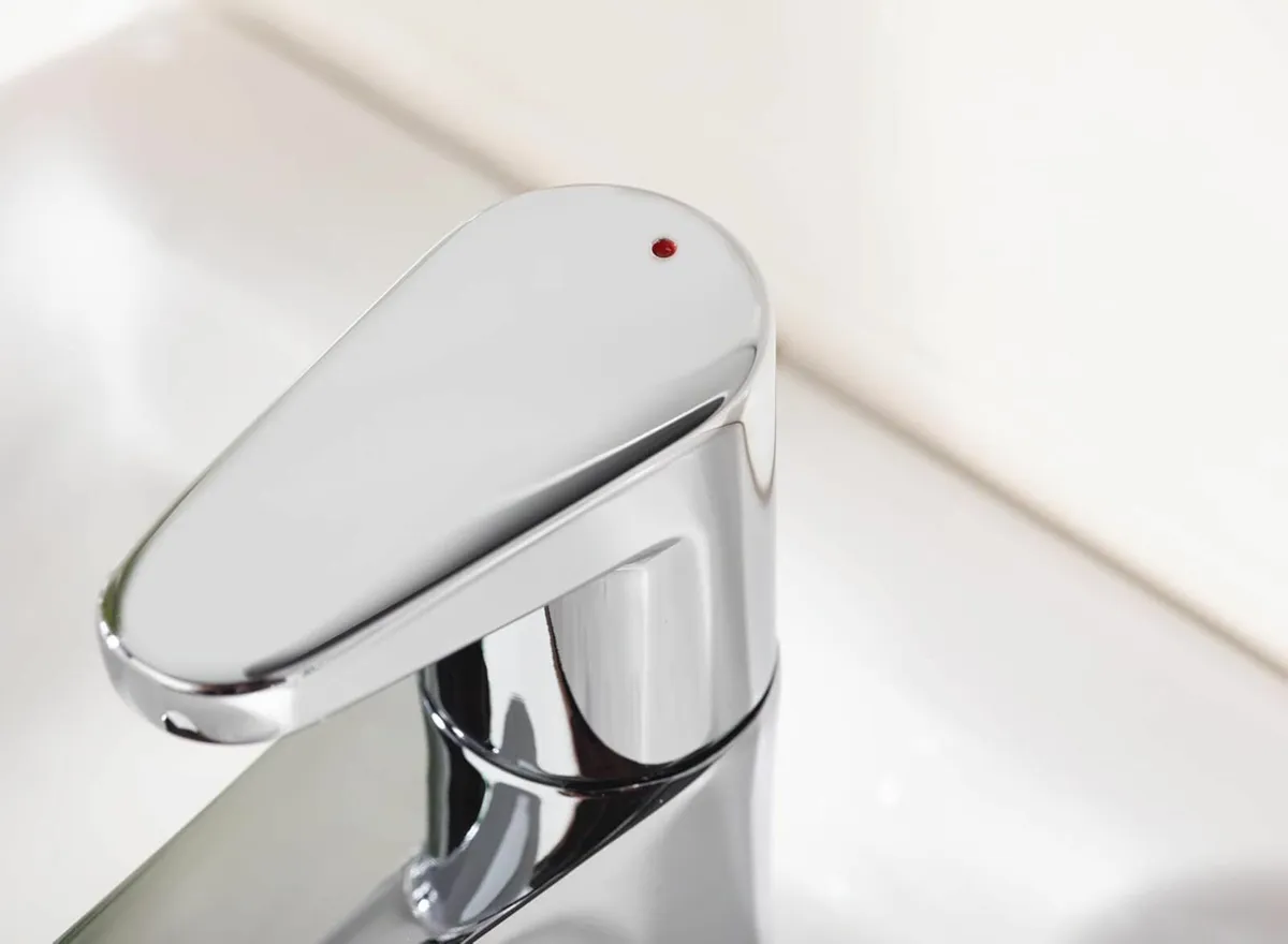 QST 1/2 C Chrome Plated Quest Basin Taps - Image 4