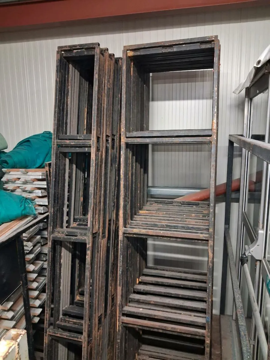 Stage Risers - Image 4