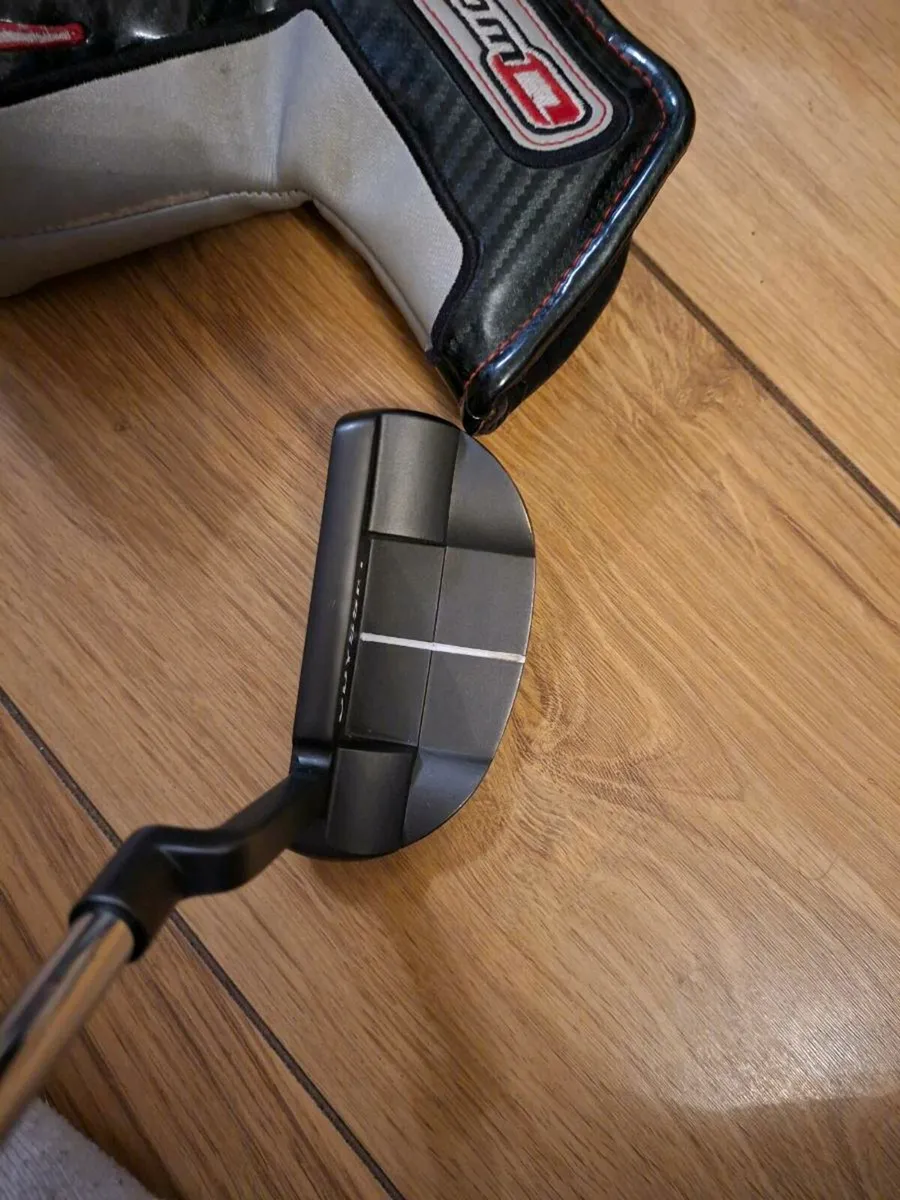 Really Nice Odyssey 0 Works Black 330M Putter - Image 3