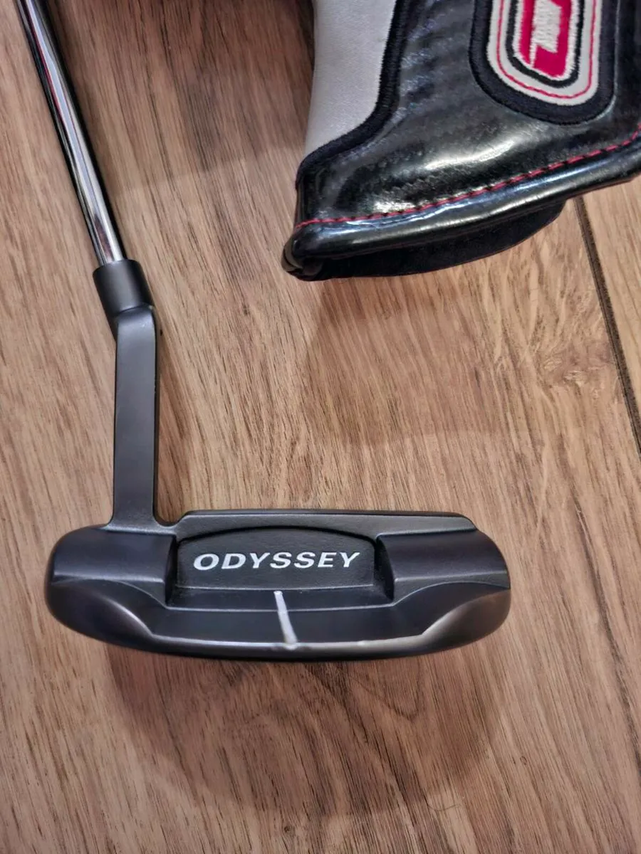 Really Nice Odyssey 0 Works Black 330M Putter - Image 4