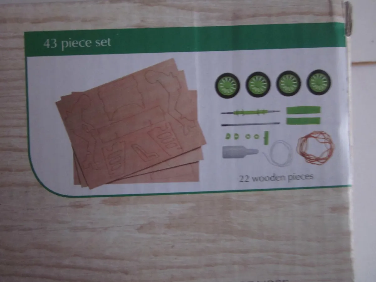 Playtive Wooden Race Car Model Kit 43 Pieces - NEW - Image 3