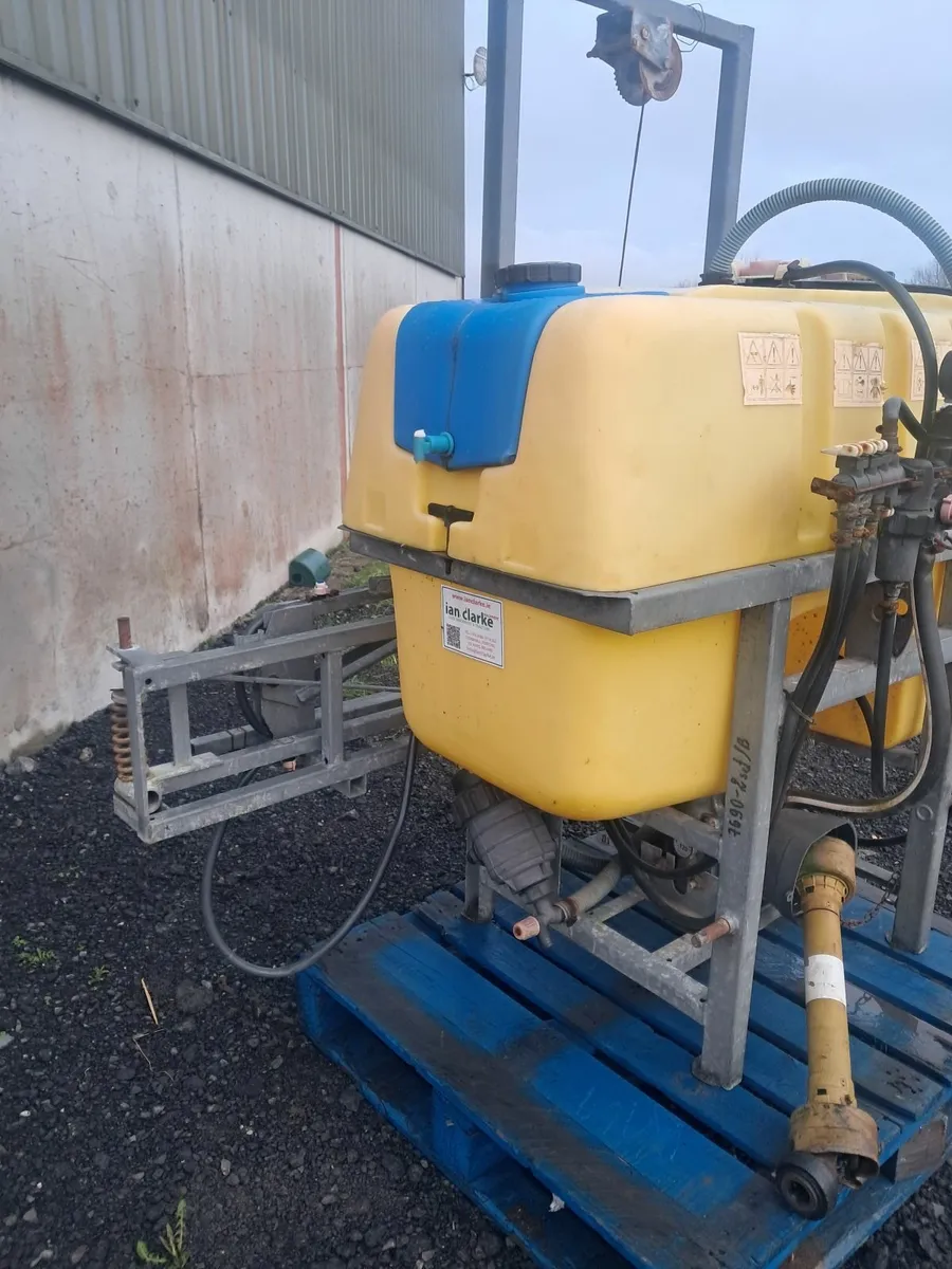 400 litre sprayer - Image 3