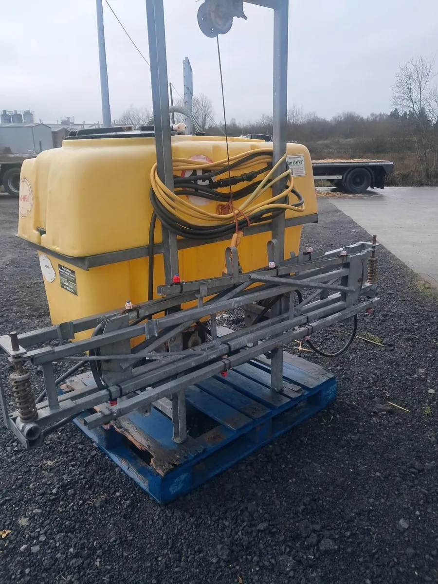 400 litre sprayer - Image 2