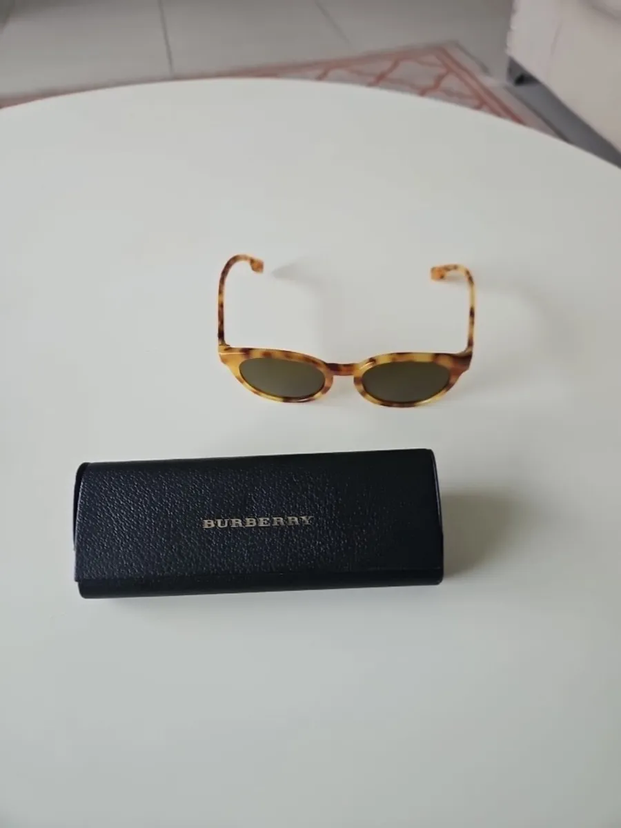 Burberry sunglasses - Image 2