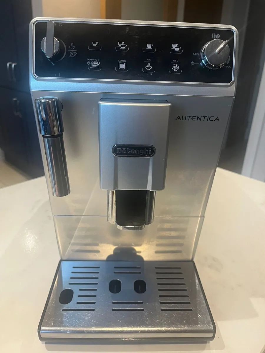Delonghi bean to cup coffee machine - Image 2