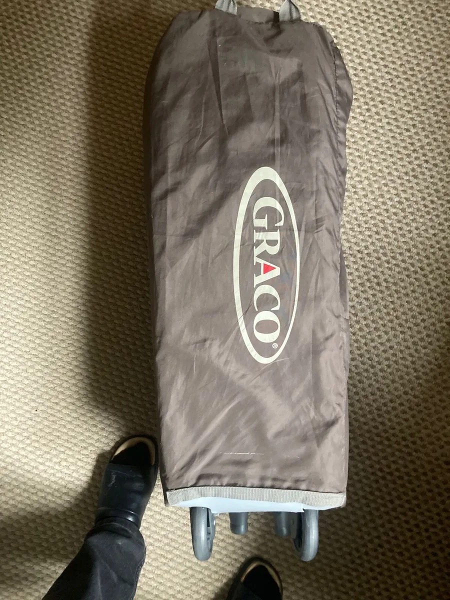 Travel cot GRACO brand - Image 1