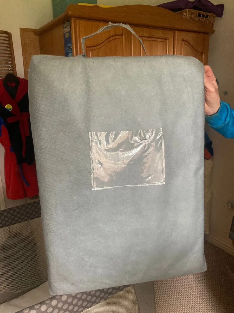 Travel cot mattress - Image 1