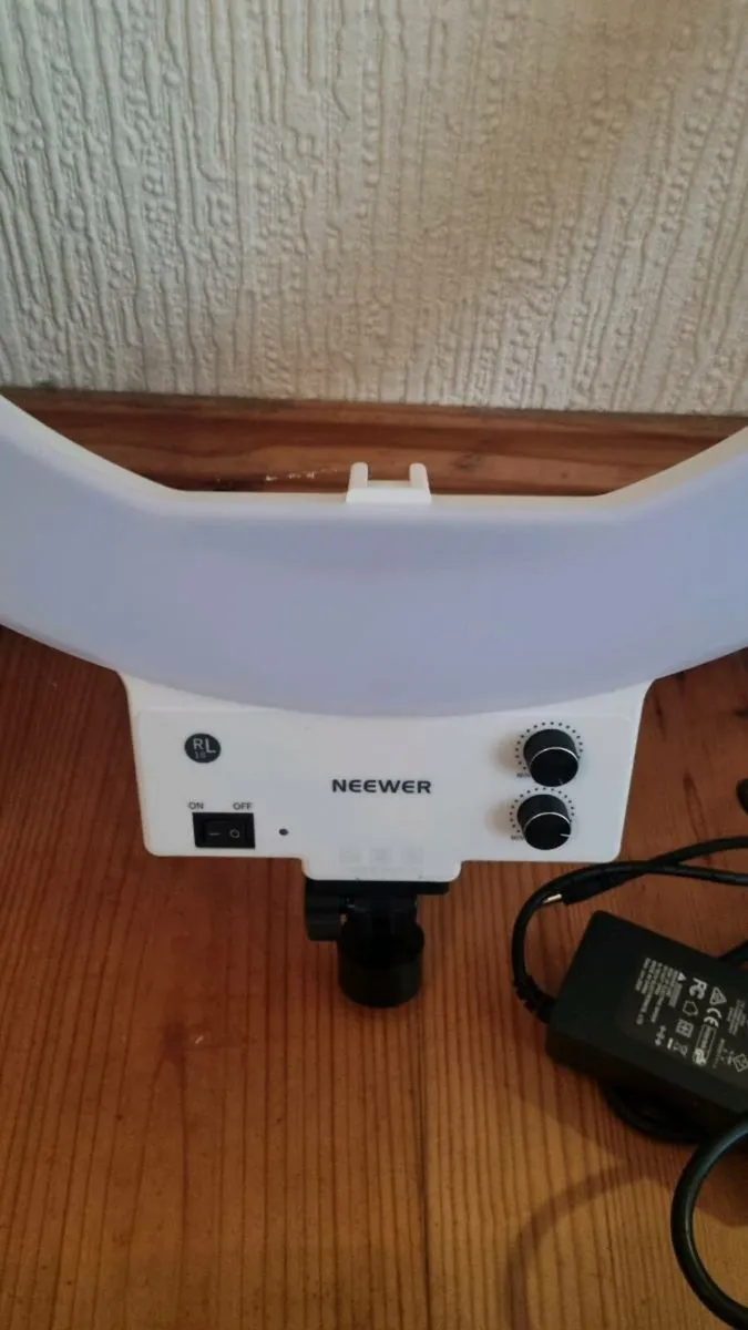 Neewer Ring Light - Image 1
