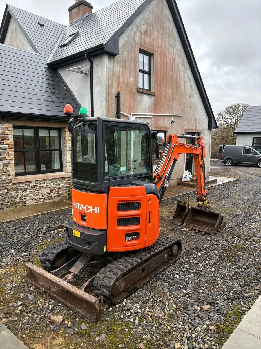 Hitachi 2.6 - Image 3