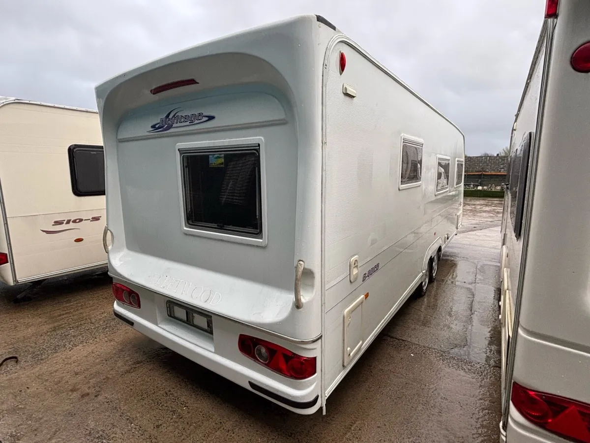 Fleetwood heritage 4 berth stunning layout - Image 3
