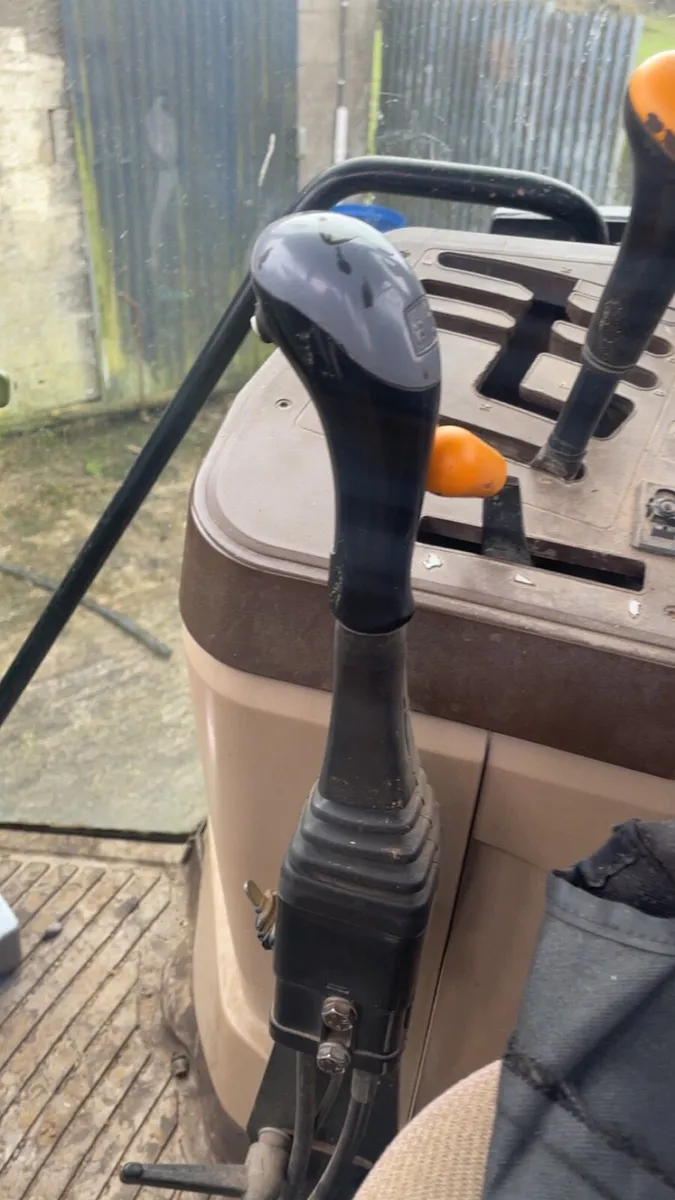 Quicke loader for John deere - Image 4